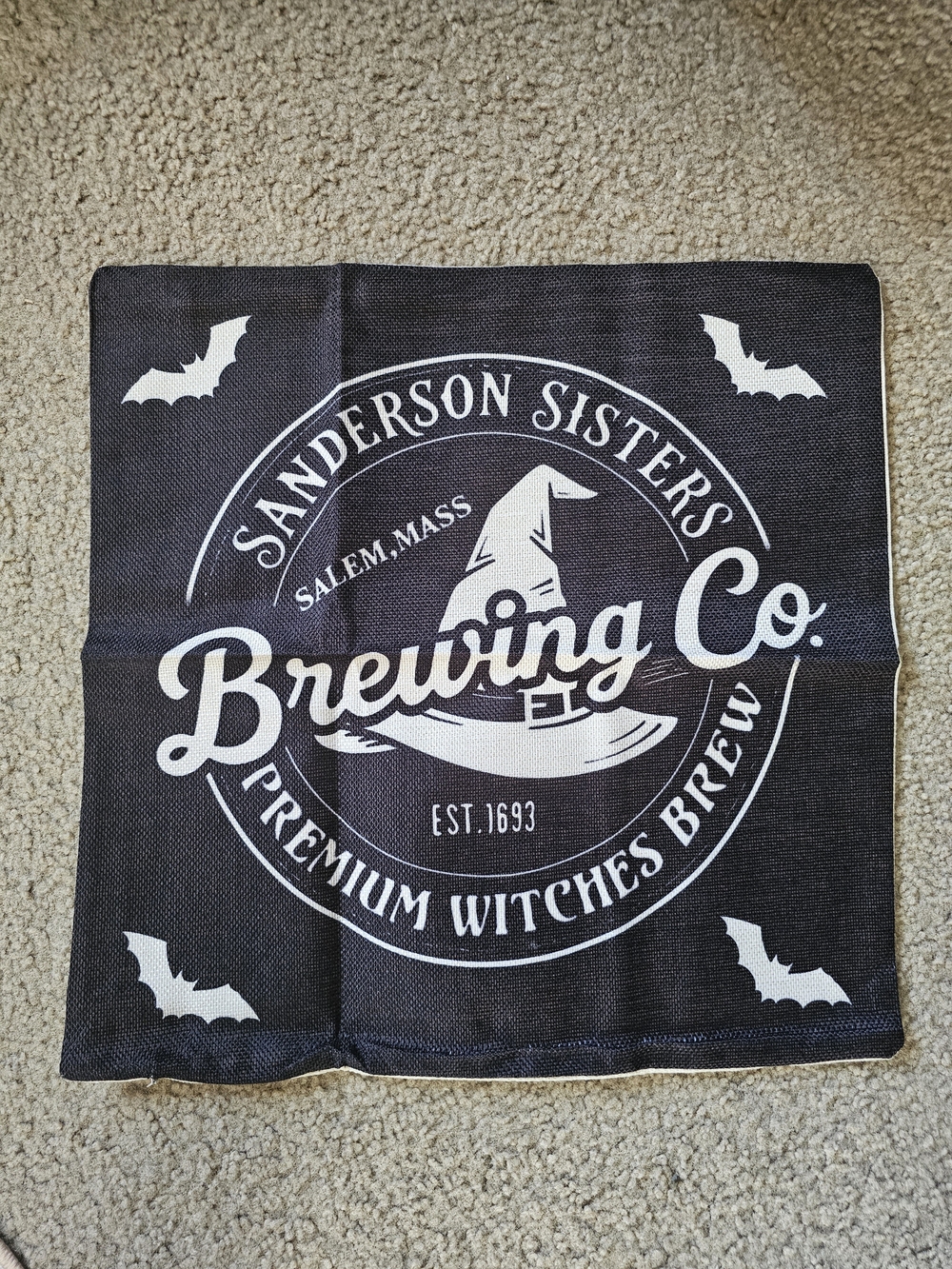Sanderson Sisters Bed & Breakfast Decorative Halloween Pillowcase - Picture 8 of 12